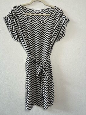 Hippie Rose Black and White Chevron Tie-Waist Mini Dress
